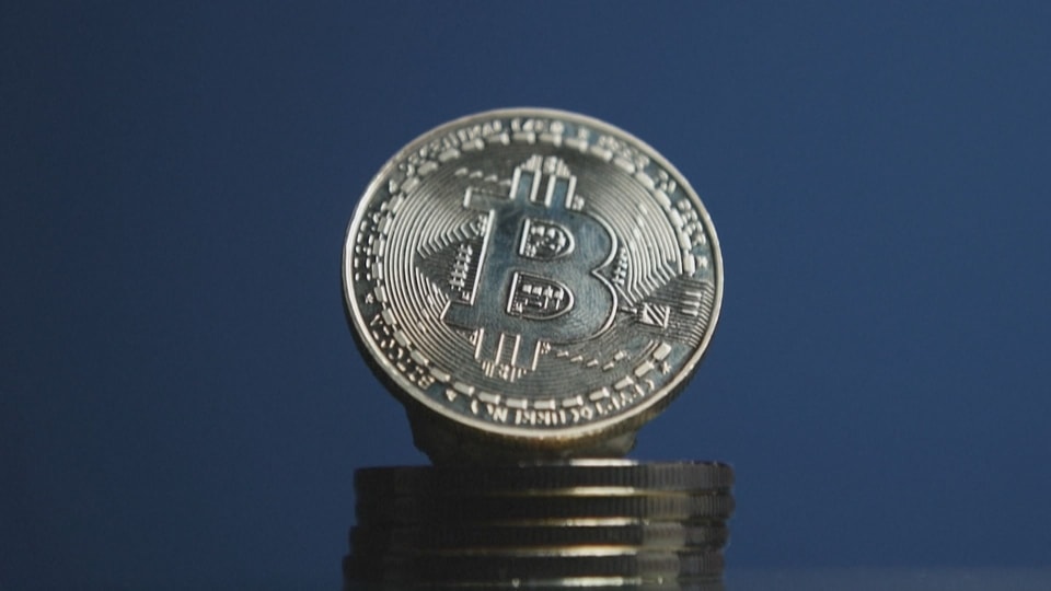 Bitcoin als Münze dargestellt. 