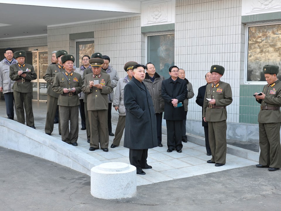 Nordkorea – im Bild Staatschef Kim Jong Un – droht offenbar mit weiteren Atomwaffentests. 