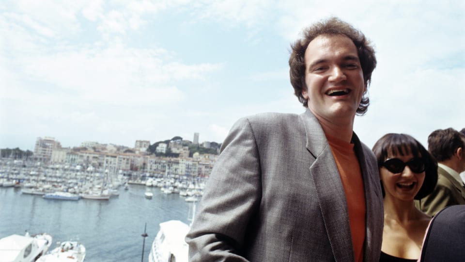 Quentin Tarantino posiert für die Fotografen.