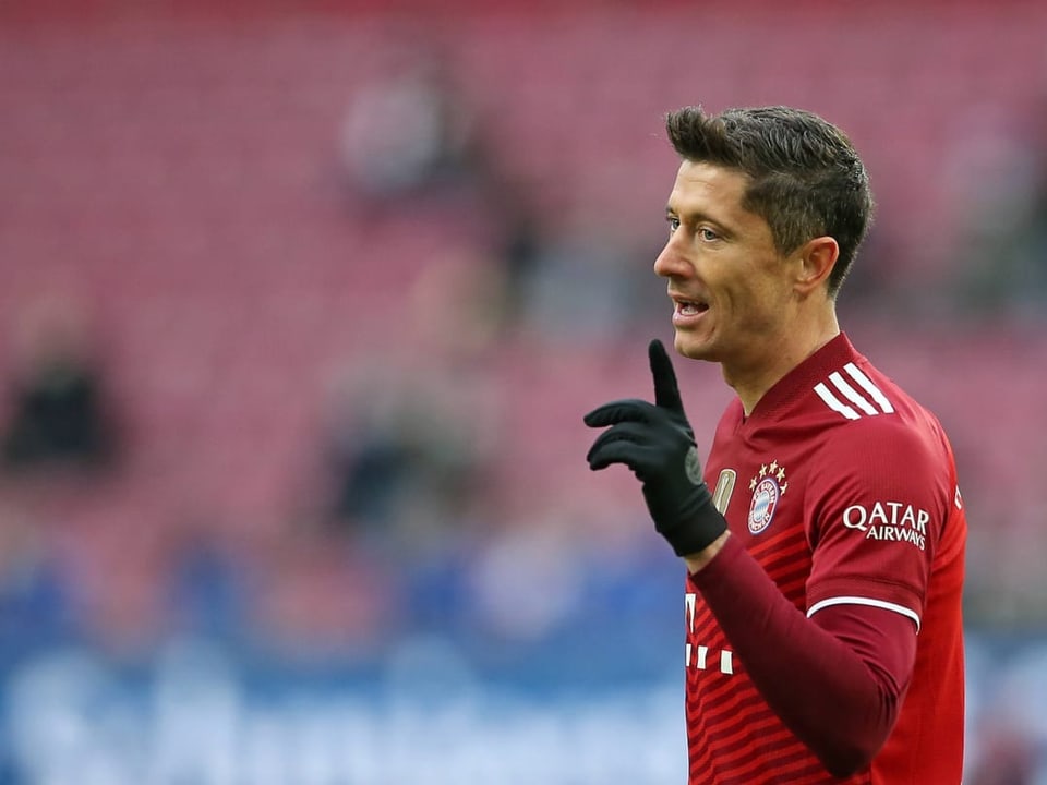 Robert Lewandowski jubelt