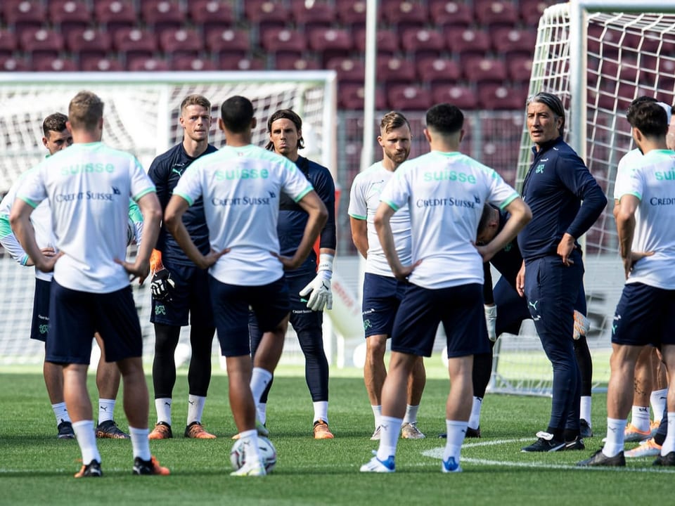 Kann 26 Spieler nach Katar mitnehmen Nati-Trainer Murat Yakin.