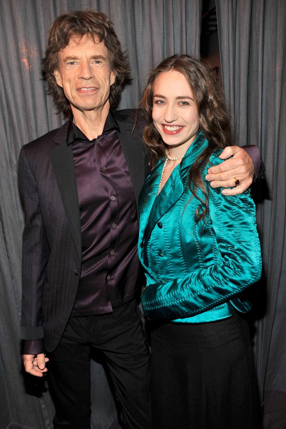 Mick Jagger posiert mit seiner Tochter Elizabeth Jagger