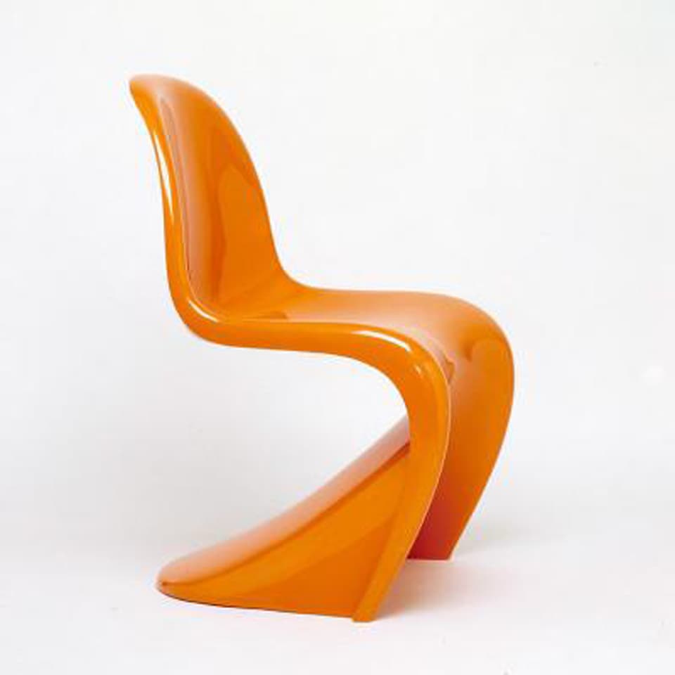 Orangefarbener Panton-Chair