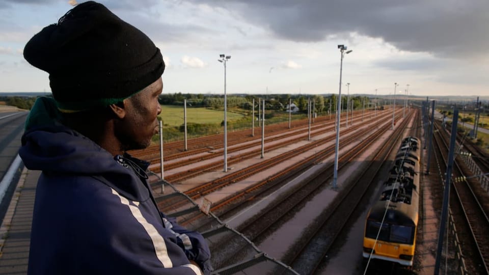 Migrant im französischen Calais, der nach Grossbritannien will (Archiv)