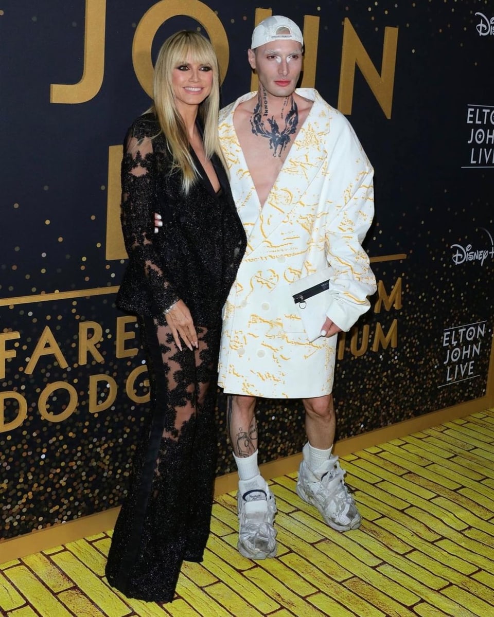 Schweizer designer kleider Clearance