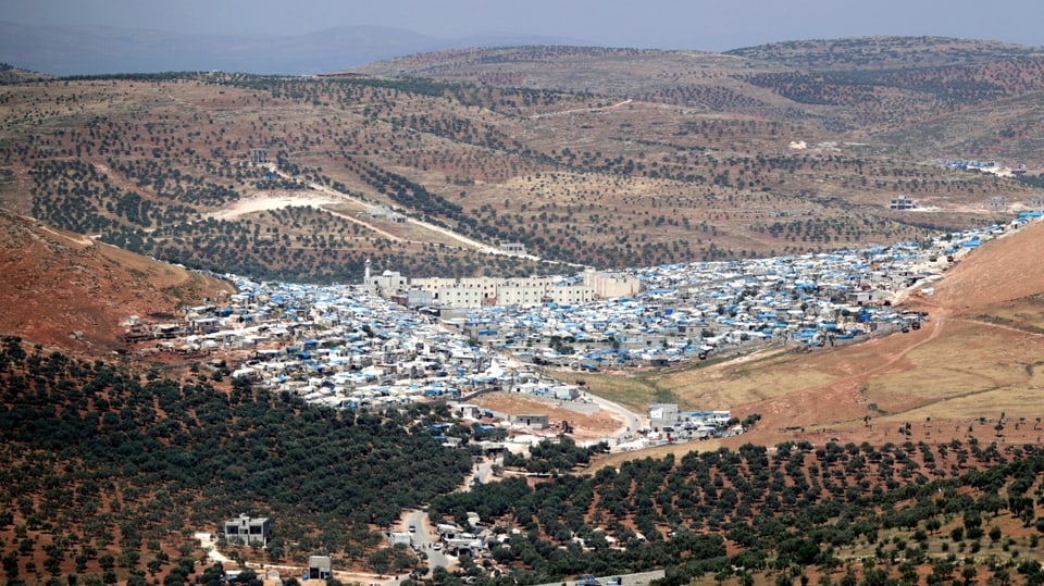 Blick auf das Flüchtlingslager Atmeh in der syrischen Provinz Idlib.