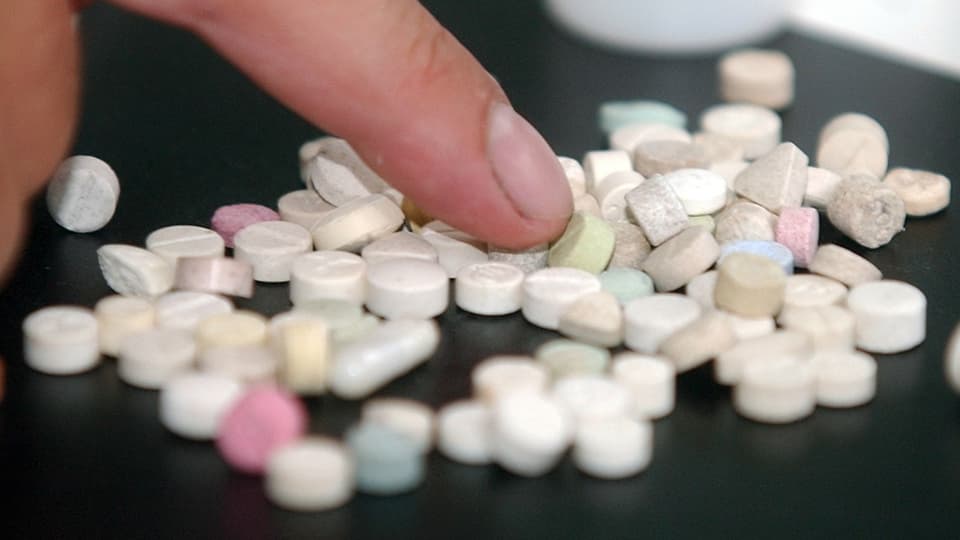 Die Welt und ihre neuen Drogen - Wissen - SRF