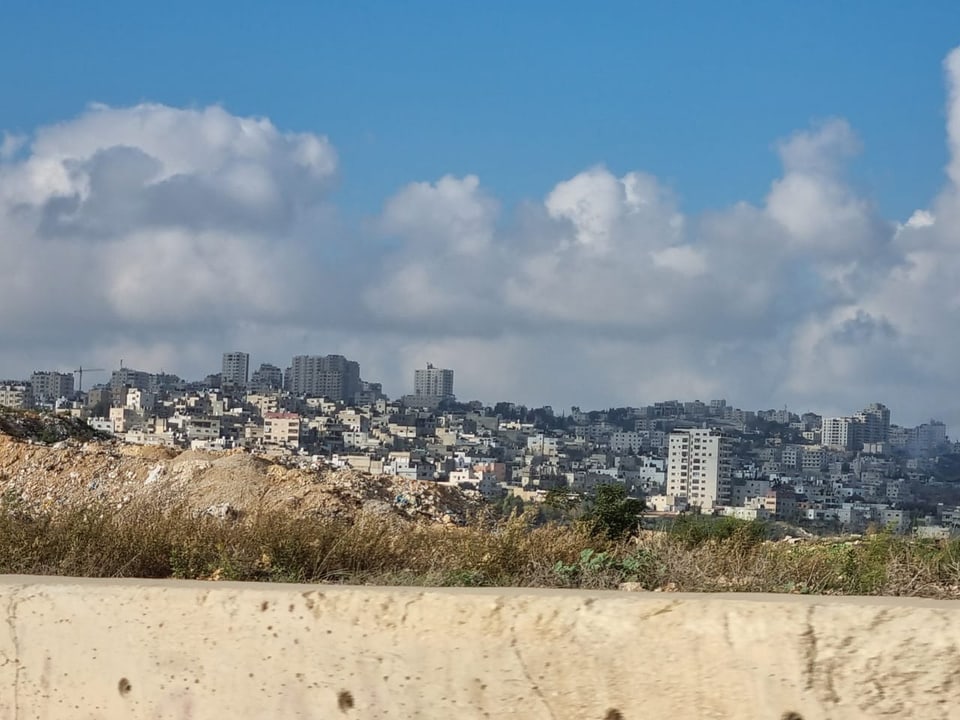 Blick aus der Ferne auf das Westjordanland.
