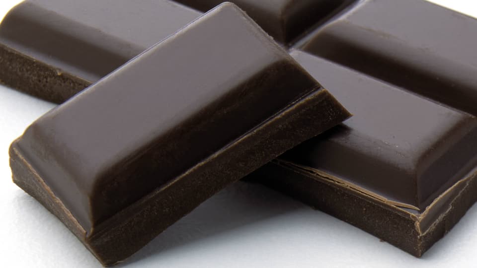 Schwarze Schokolade fürs Herz - Wissen - SRF