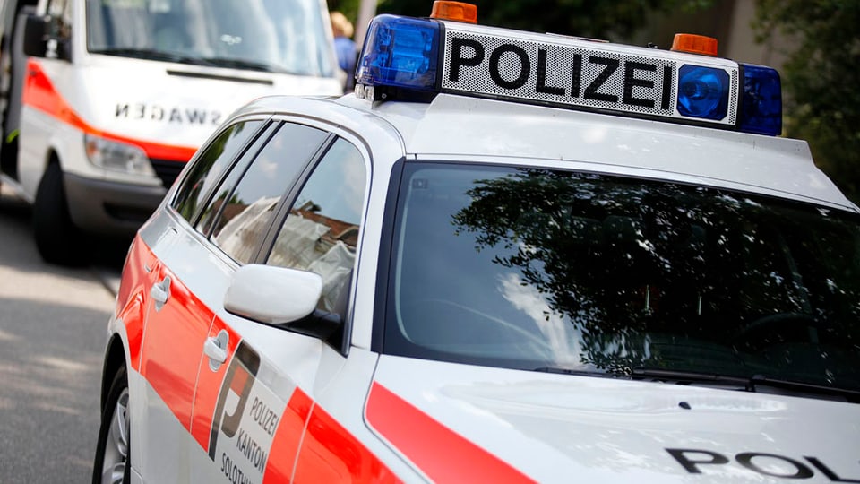 Parkierte Polizeifahrzeuge der Kantonspolizei Solothurn