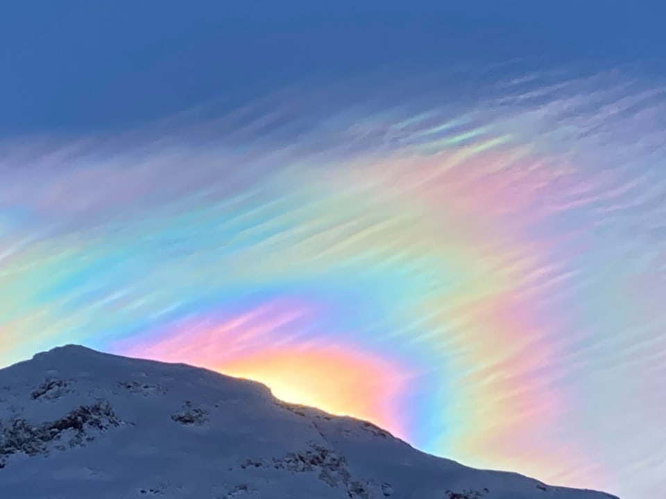 St.Moritz/GR Wolken in Regenbogenfarben