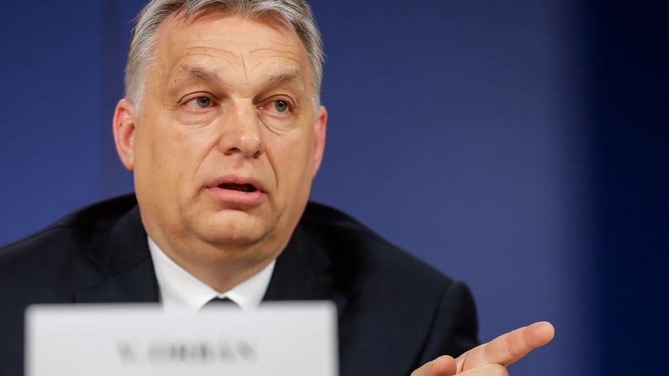 Wie kommt die Suspendierung aus der EVP in Ungarn an?