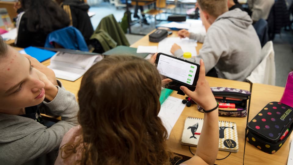 Schule modern: Nicht ohne mein Handy