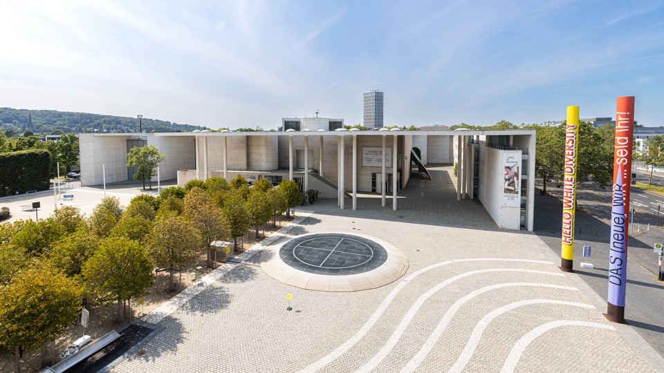 Ein Bild der Bundeskunsthalle Bonn von Aussen.