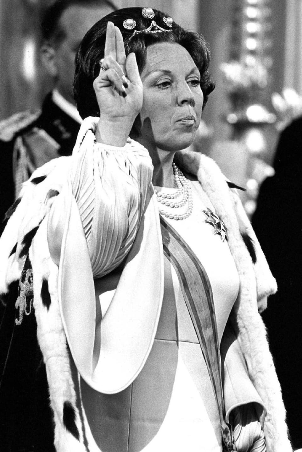 Königin Beatrix bei ihrer Krönung im Jahr 1980
