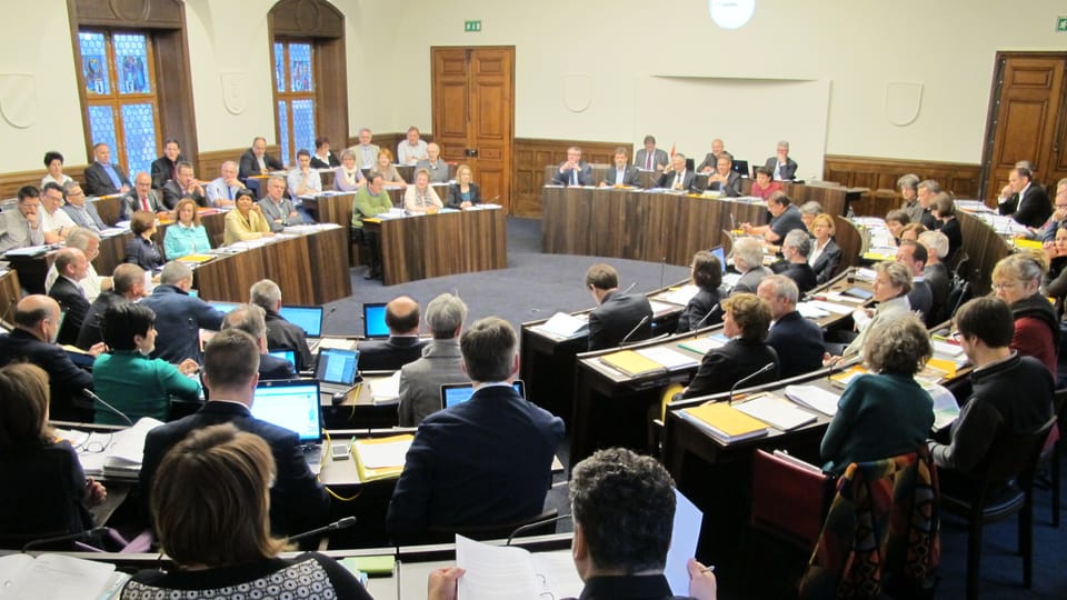 Blick in den Kantonsratssaal während einer Debatte. 