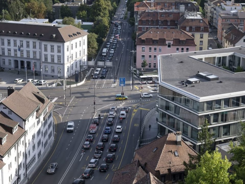 Autoschlange in Baden