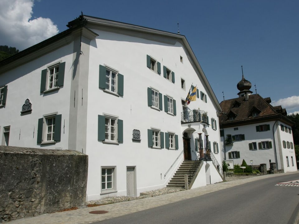 Aussenansicht des Haus Rosengarten in Grüsch.