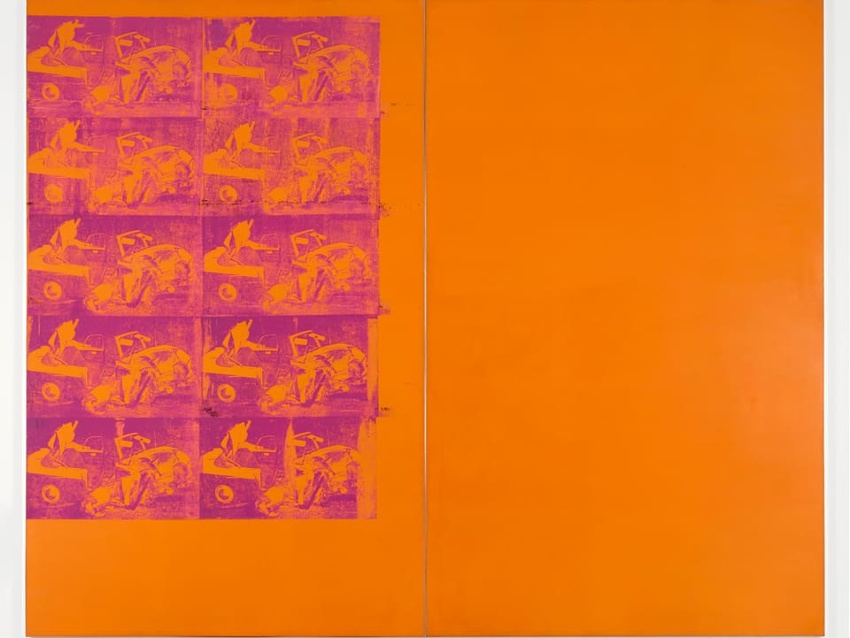 Pop Art: Auf einer grossen, orangefarbenen Fläche sind zehn Abbildungen eines Autounfalls zu sehen. 