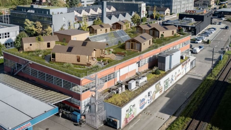"Wikkelhäuser" auf dem Dach gegen Wohnungsnot