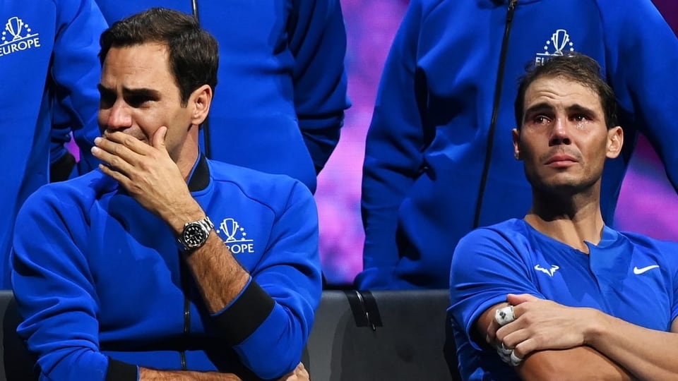 Roger Federer und Rafael Nadal an Federers letztem Profispiel