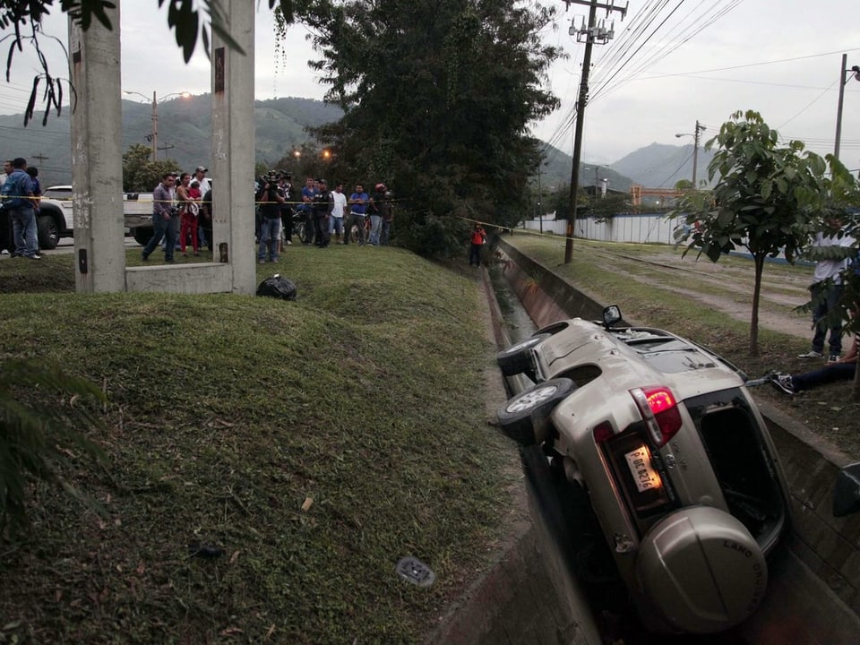 Ein verunfallter Geländewagen in San Pedro Sula