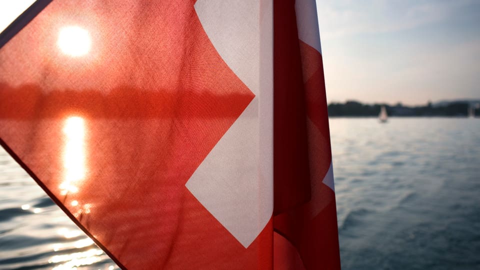 Schweizer Flagge sichert Arbeitnehmerschutz auf den Weltmeeren