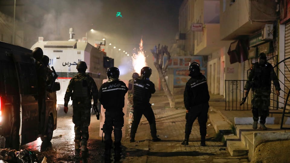 Polizeieinsatz gegen Demonstranten in Tunis