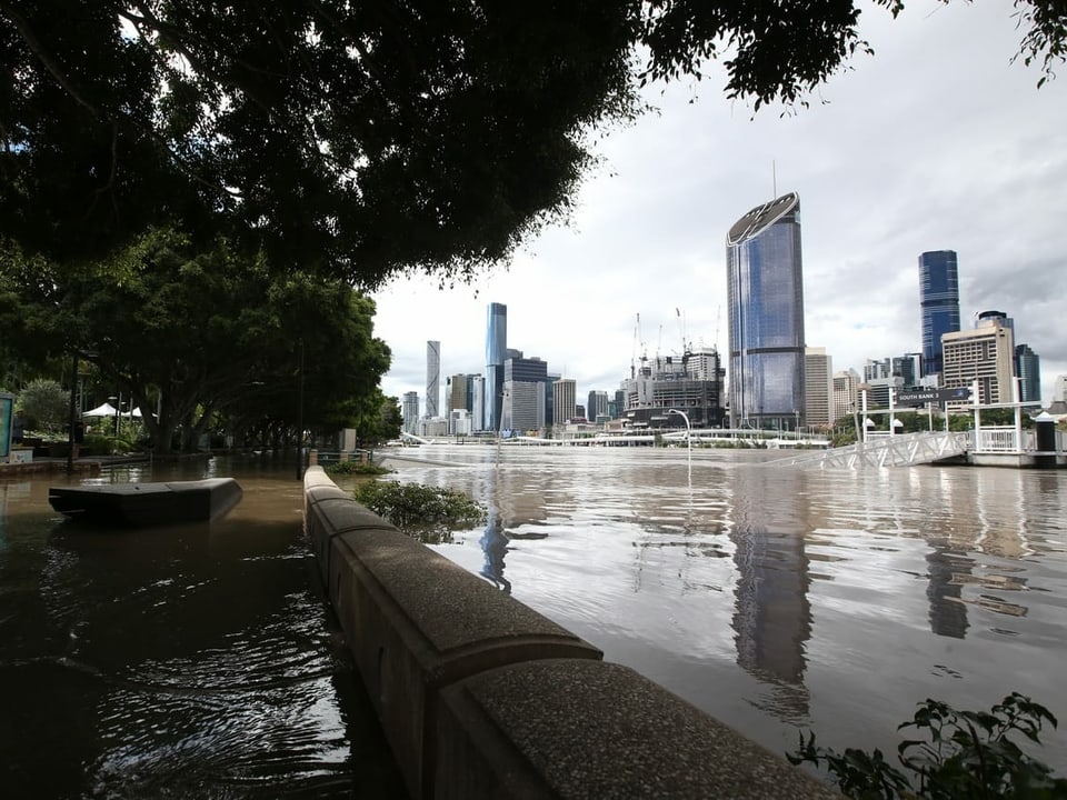 Überflutete Strassen in Brisbane