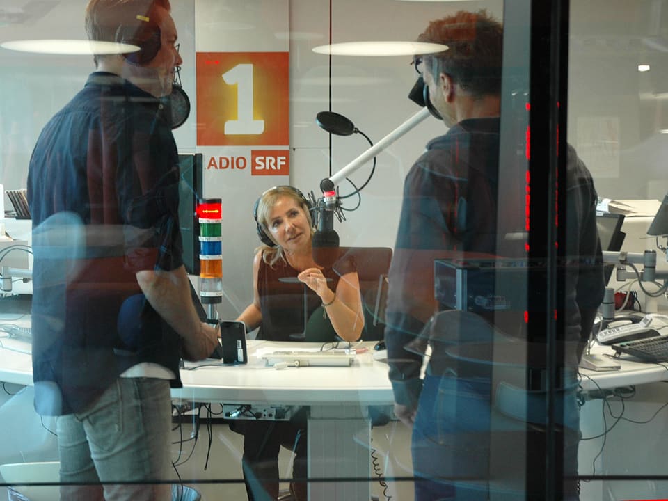 Patrick Meister und Sven Epiney beim Interview mit Marietta Tomaschett.