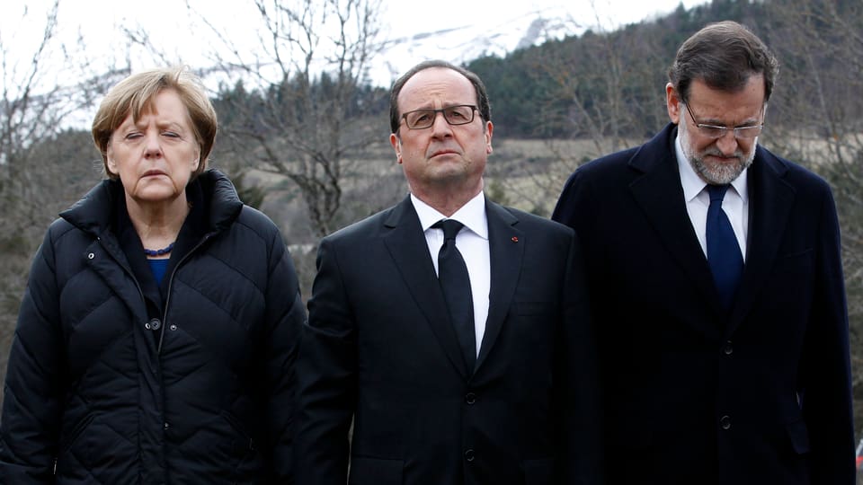 Merkel, Hollande und Rajoy trauern am Absturzort.