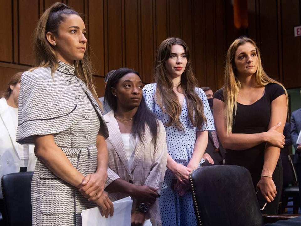 Erhalten finanzielle Entschädigung Die Opfer Aly Raisman, Simone Biles, McKayla Maroney und Maggie Nichols bei einer Anhörung in Washington.
