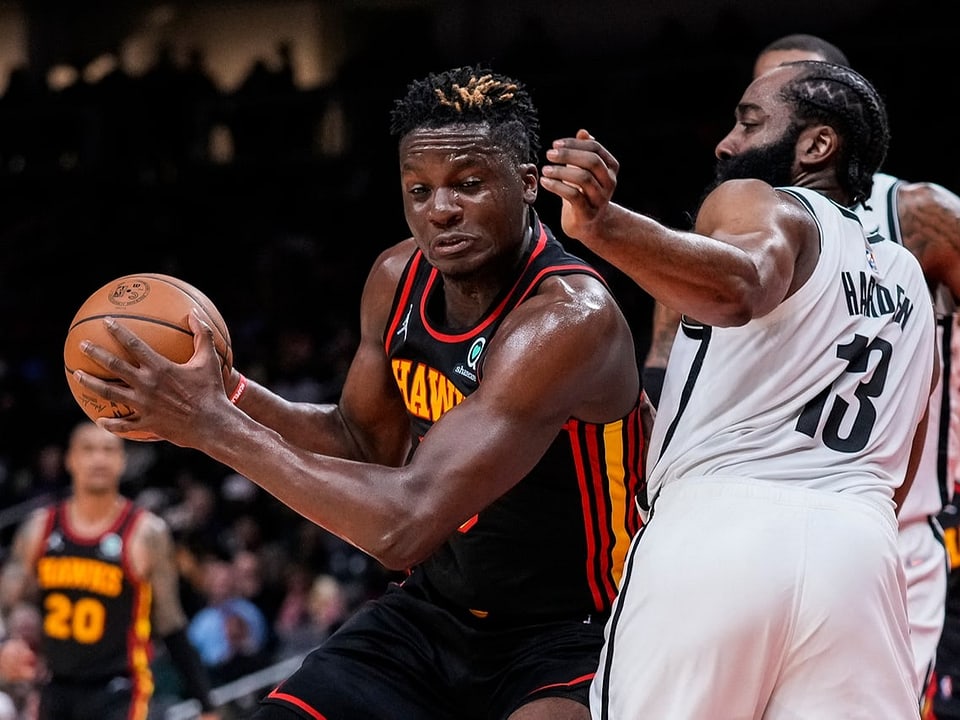 Unbelohnter Einsatz Clint Capela, James Harden