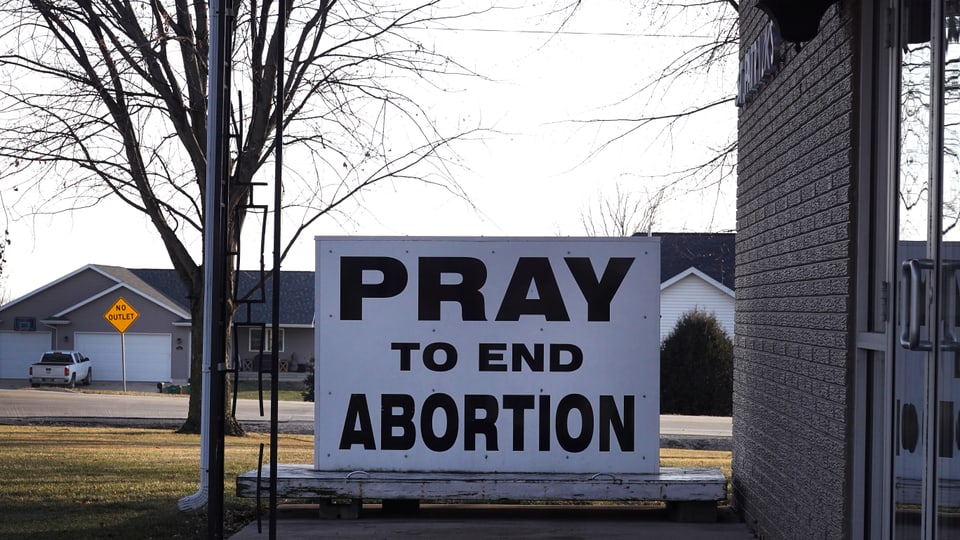Anti-Abtreibungsbanner in Iowa, Dezember 2023