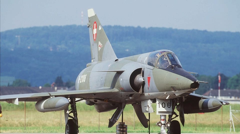 Eine Mirage III am Boden