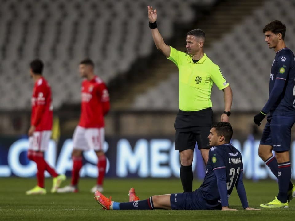Der Moment des Abbruchs Benfica Lissabon