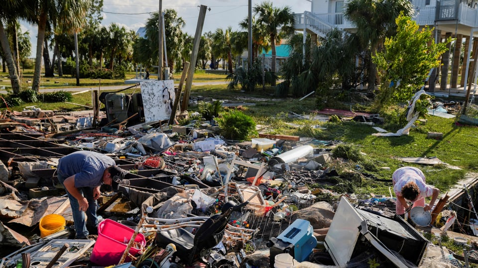 Ein Haus in der Stadt Horseshoe Beach in Florida wurde vom Tropensturm in Schutt und Asche gelegt.
