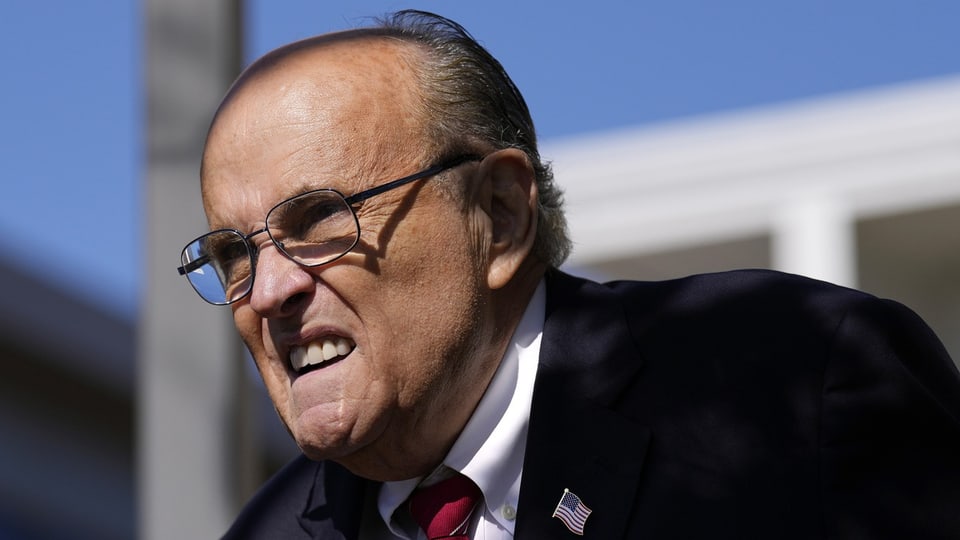 Rudy Giuliani mit einem angriffigem Gesicht.