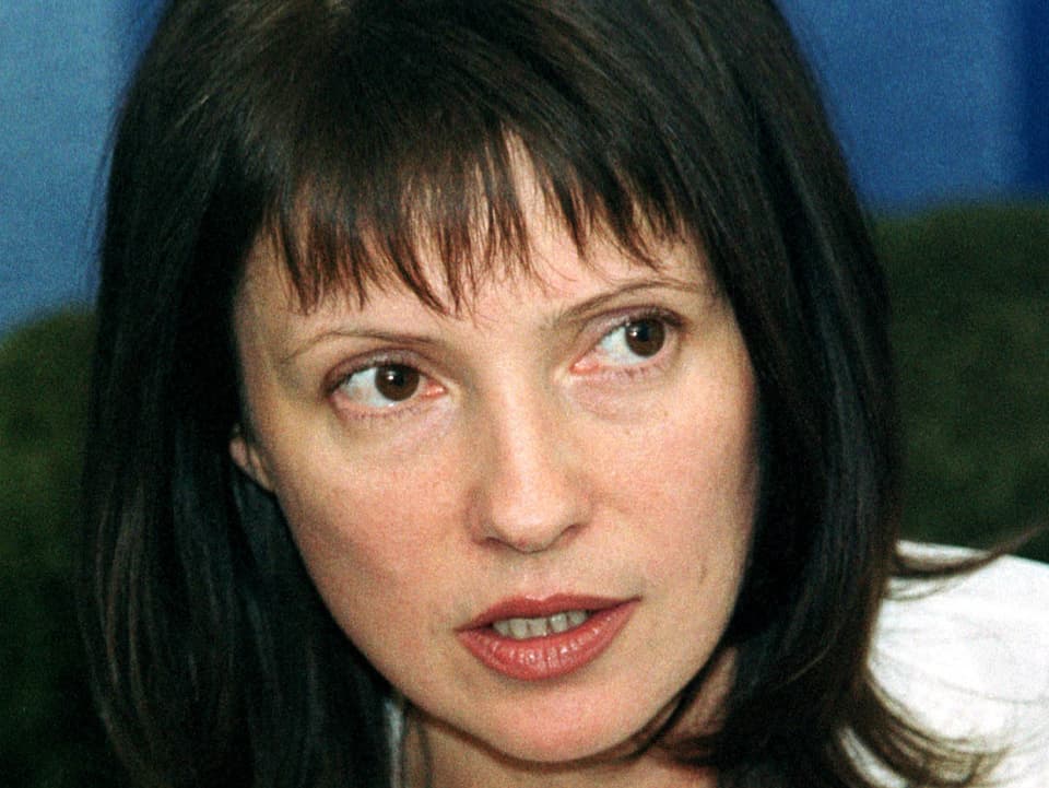 Julia Timoschenko im Jahr 2000 noch mit braunen Haaren als Vizeministerpräsidentin