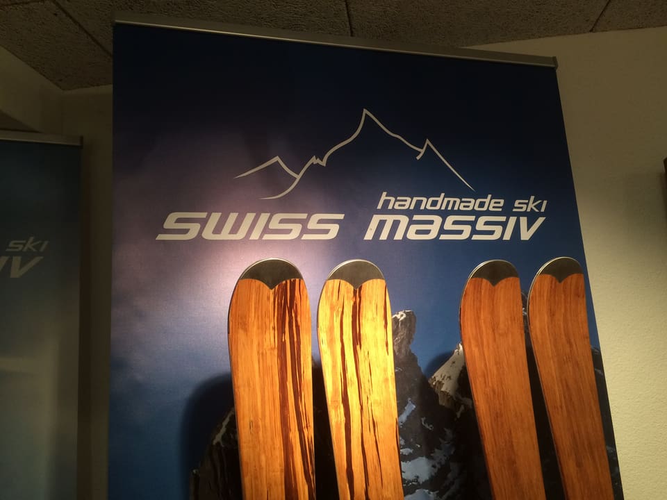 Das Logo von Swiss massiv ist die Kontur des einheimischen Rothorns. 