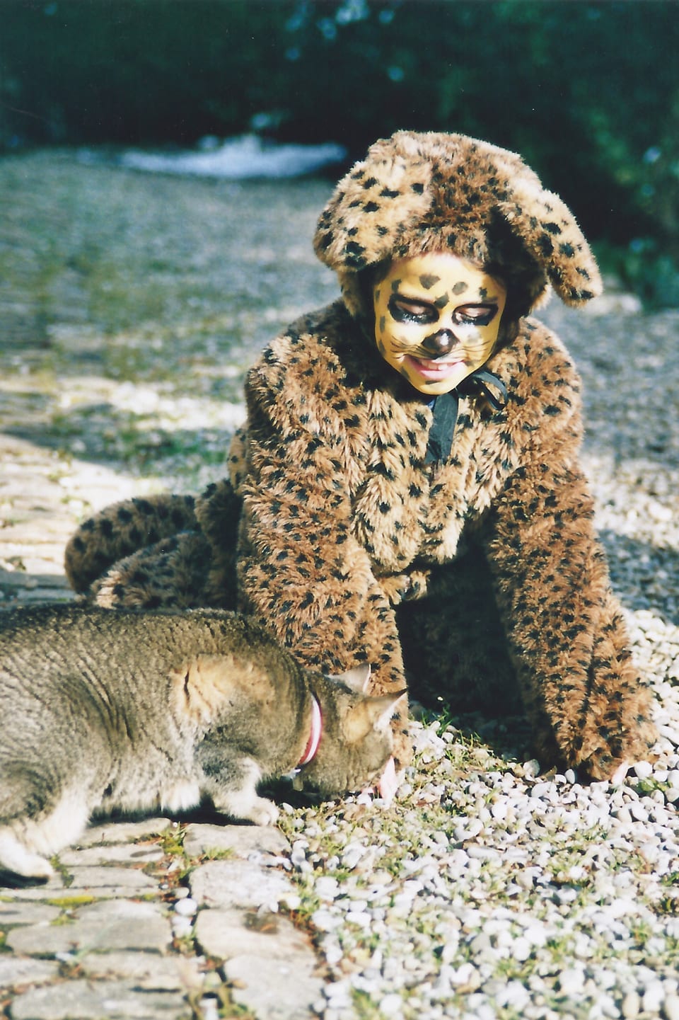 Luana verkleidet als Leopard