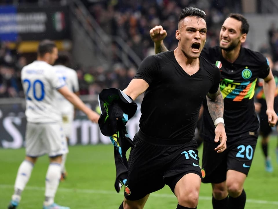 Lautaro Martinez traf bei der Wende gegen Empoli doppelt.