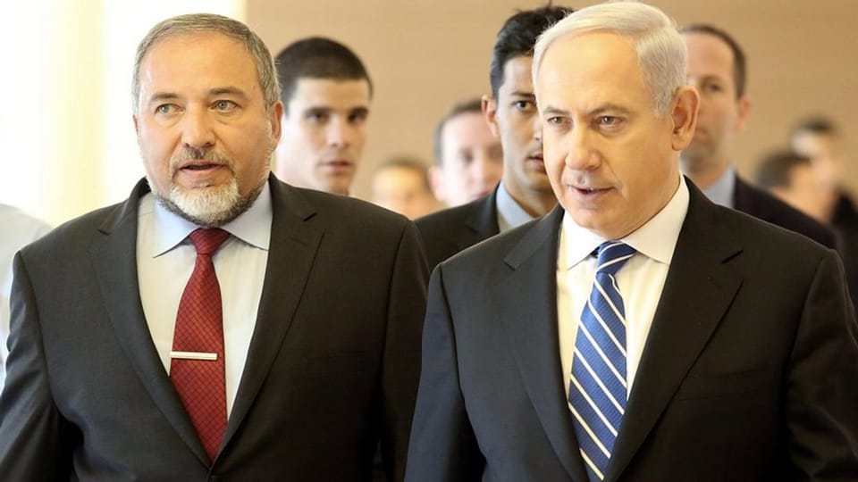 Avigdor Lieberman (links) und Benjamin Netanjahu (rechts)