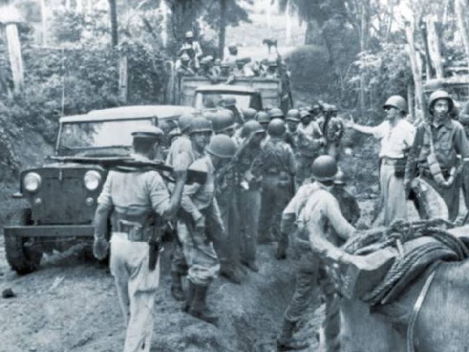 Soldaten des kubanischen Diktators Babtista sowie US-Eliteeinheiten.