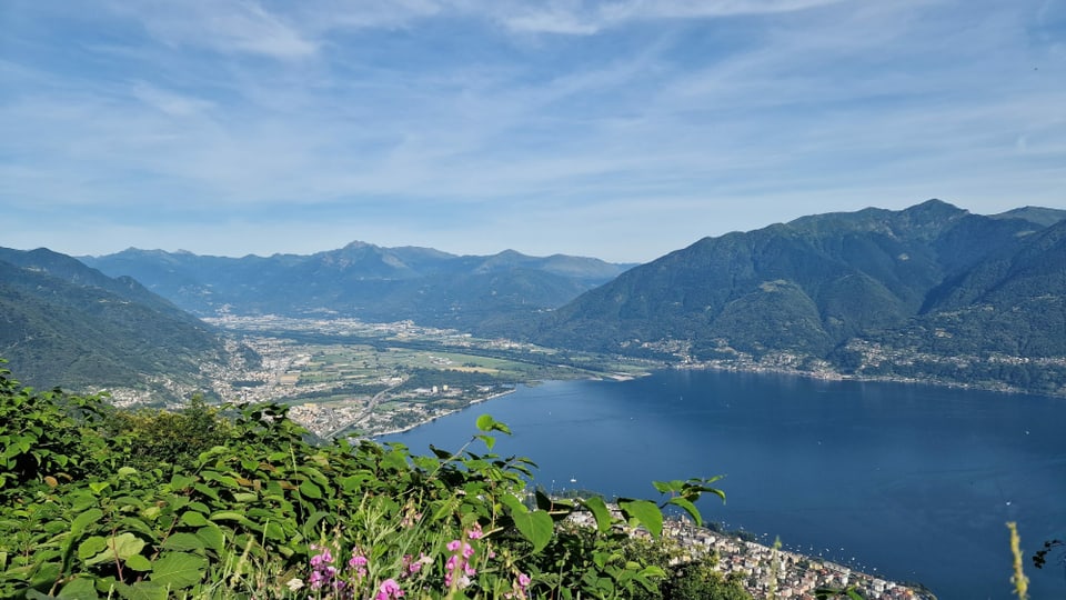 Monte S. Bernardo Blick auf den Lago Maggiore.