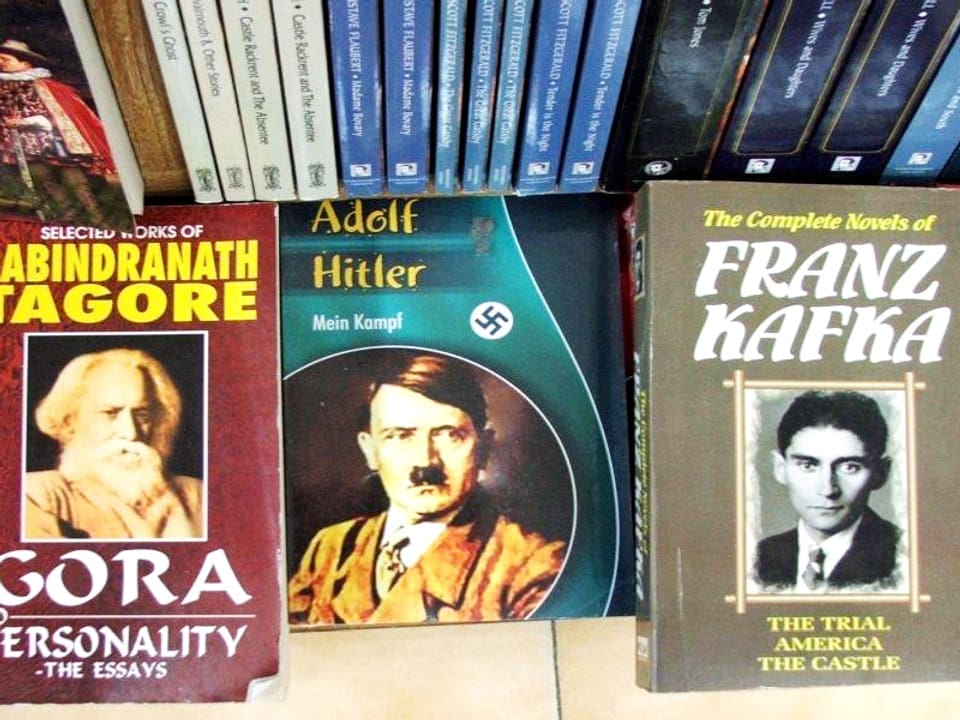 Buchauslage mit «Mein Kampf»