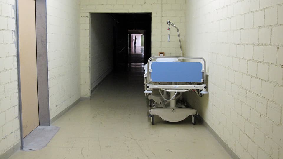 Zugang zur ehemaligen Notspital im Untergrund.