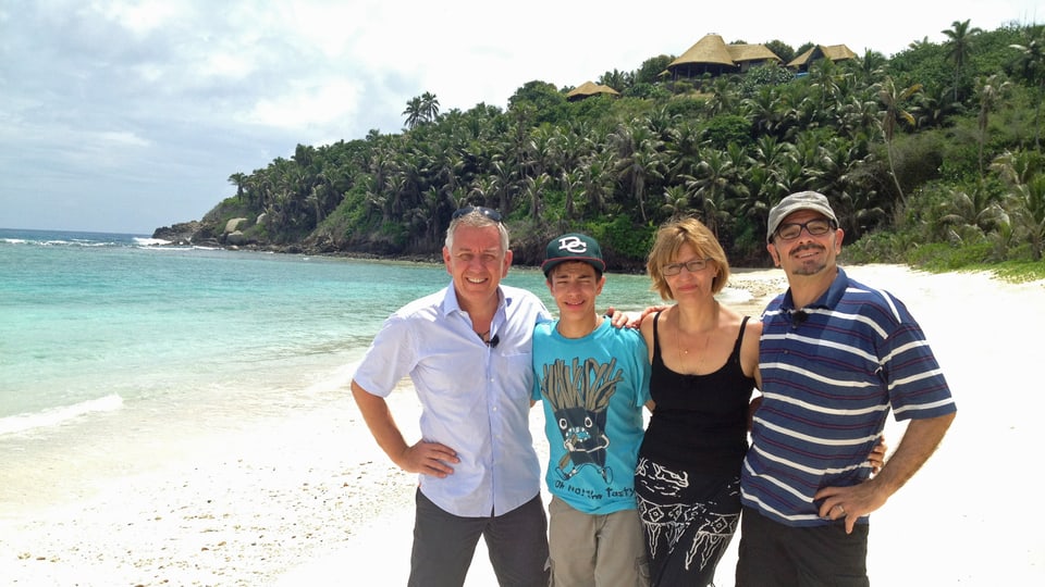 Röbi Koller auf den Spuren von Globi auf den Seychellen