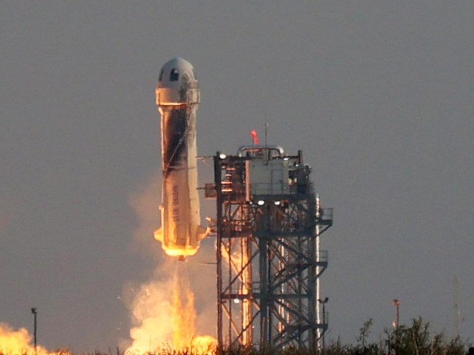 Rakete von Jeff Bezos Firma hebt in Texas ab.