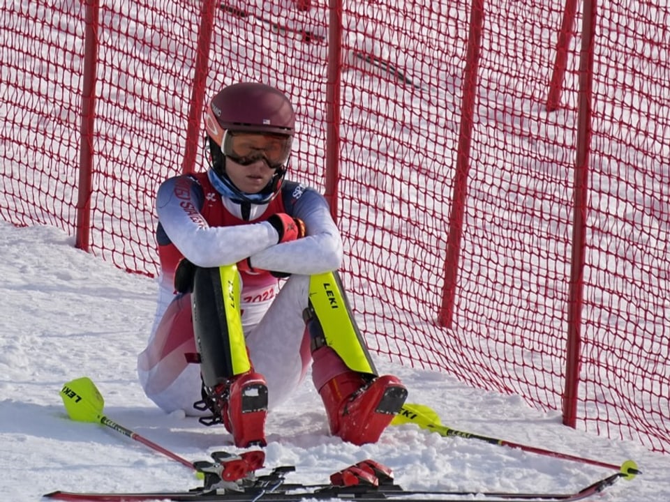 Mikaela Shiffrin nach dem Ausscheiden im 1. Slalom-Lauf.
